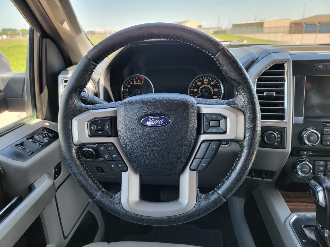 Ford F-150 4WD SuperCrew 145" King Ranch 2015