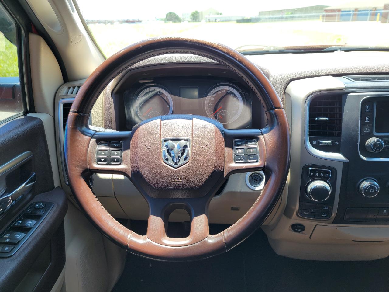 RAM 1500 4WD Quad Cab 140.5" Big Horn 2014