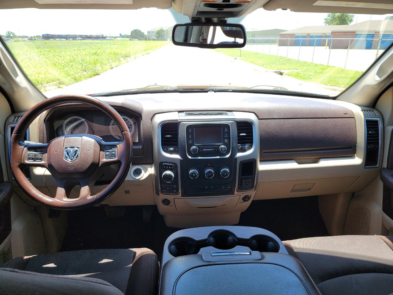 RAM 1500 4WD Quad Cab 140.5" Big Horn 2014