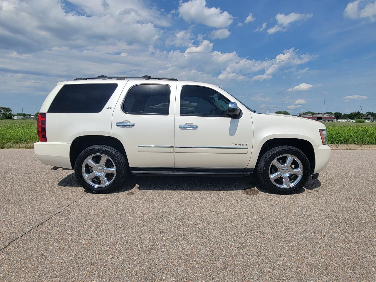 Chevrolet Tahoe 4WD 4dr 1500 LTZ 2013
