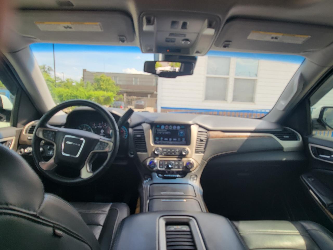 GMC Yukon 4WD 4dr Denali 2017