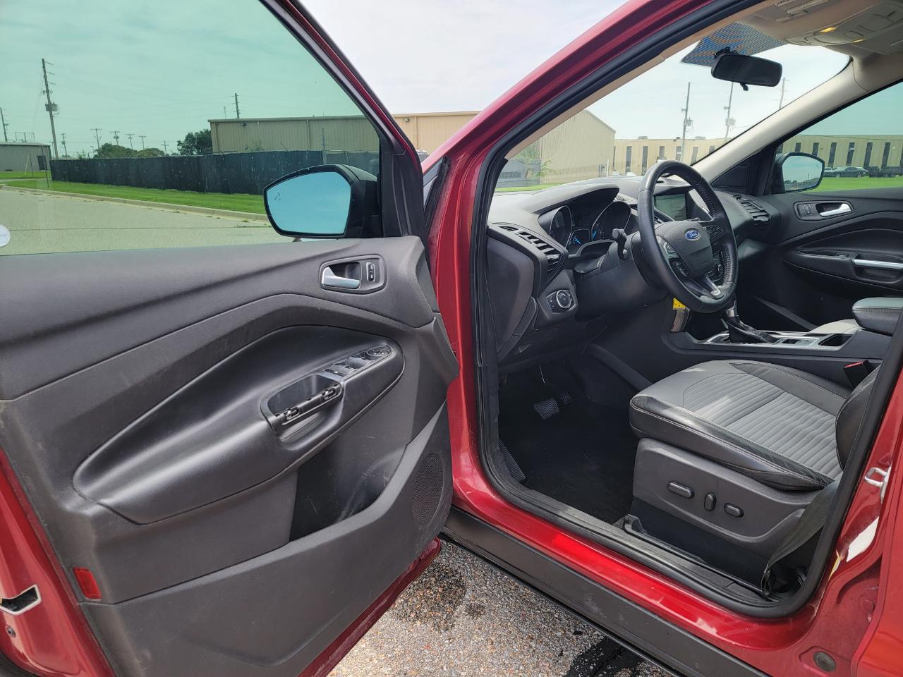 Ford Escape SE FWD 2017