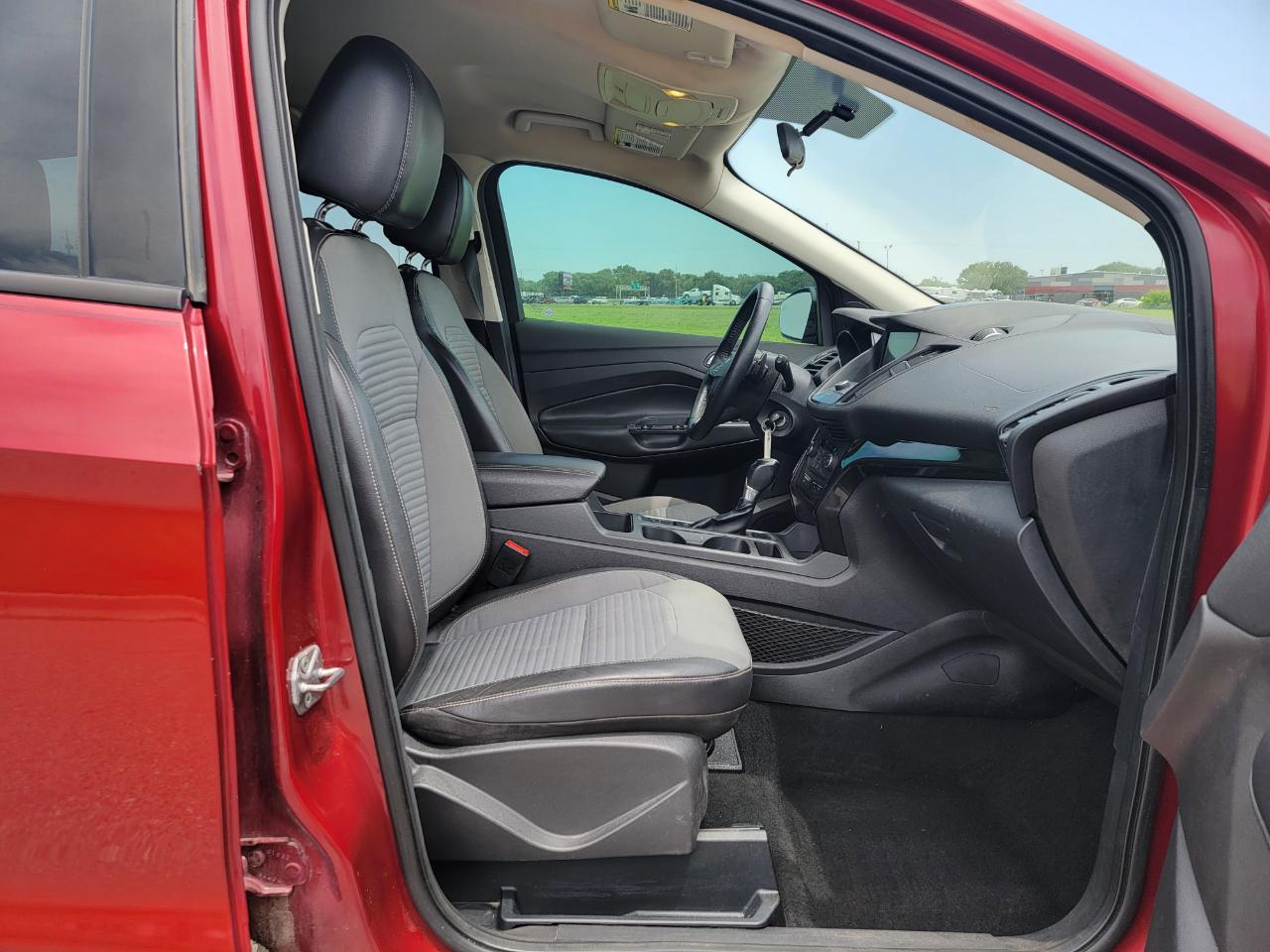 Ford Escape SE FWD 2017