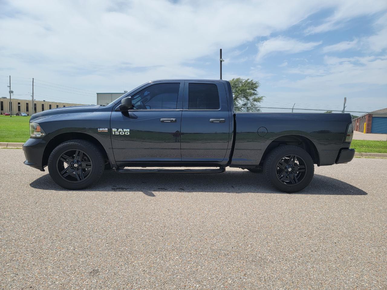 RAM 1500 4WD Quad Cab 140.5" Express 2014