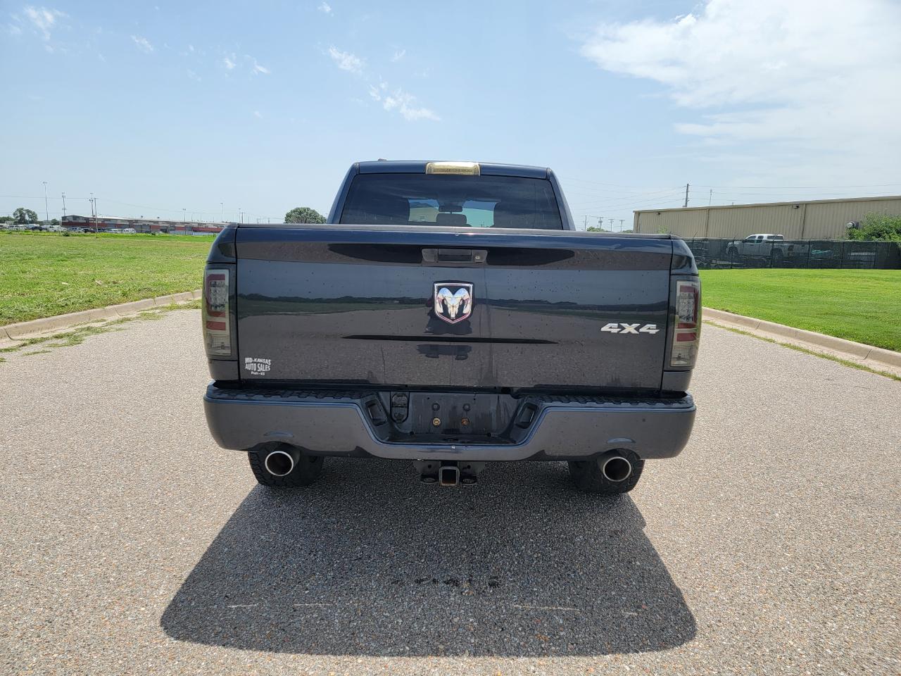 RAM 1500 4WD Quad Cab 140.5" Express 2014
