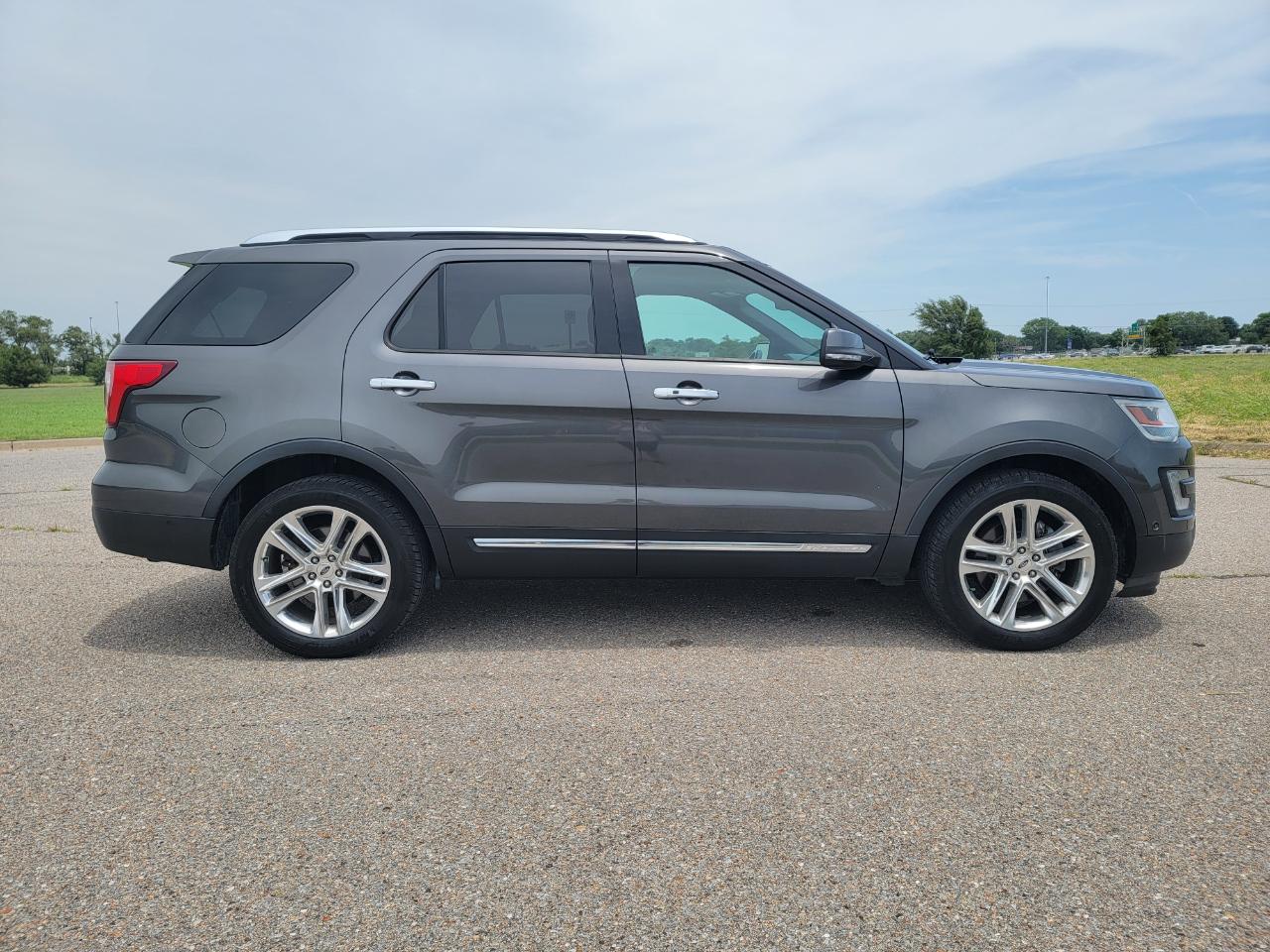 Ford Explorer Limited 4WD 2017