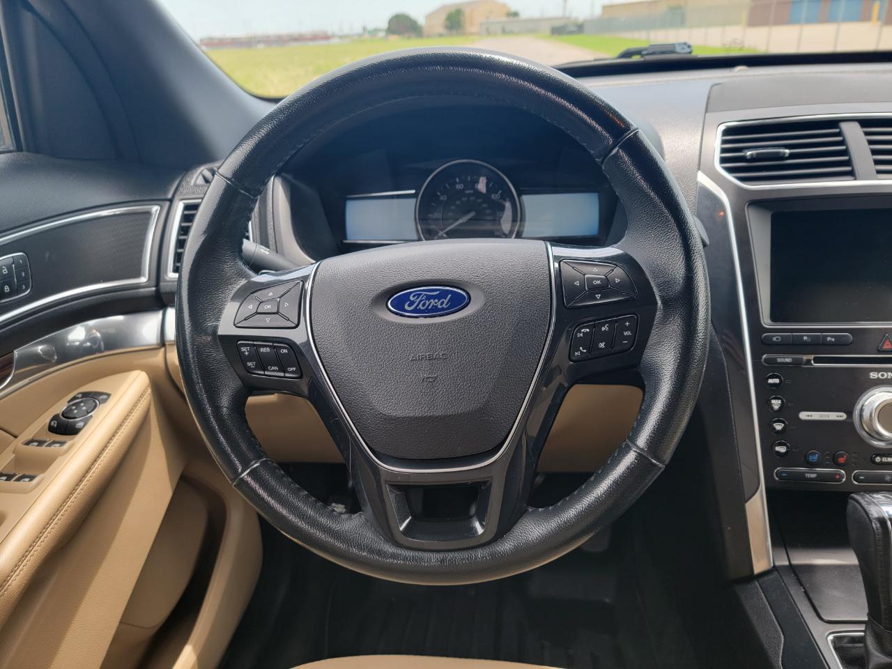 Ford Explorer Limited 4WD 2017