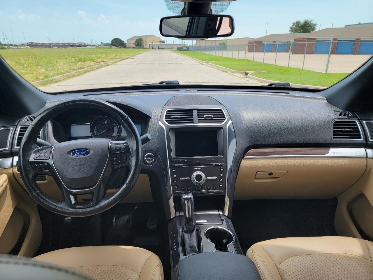 Ford Explorer Limited 4WD 2017