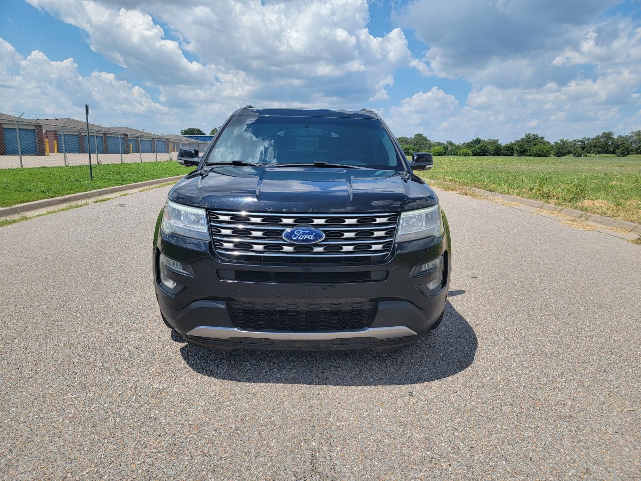 Ford Explorer XLT 4WD 2017