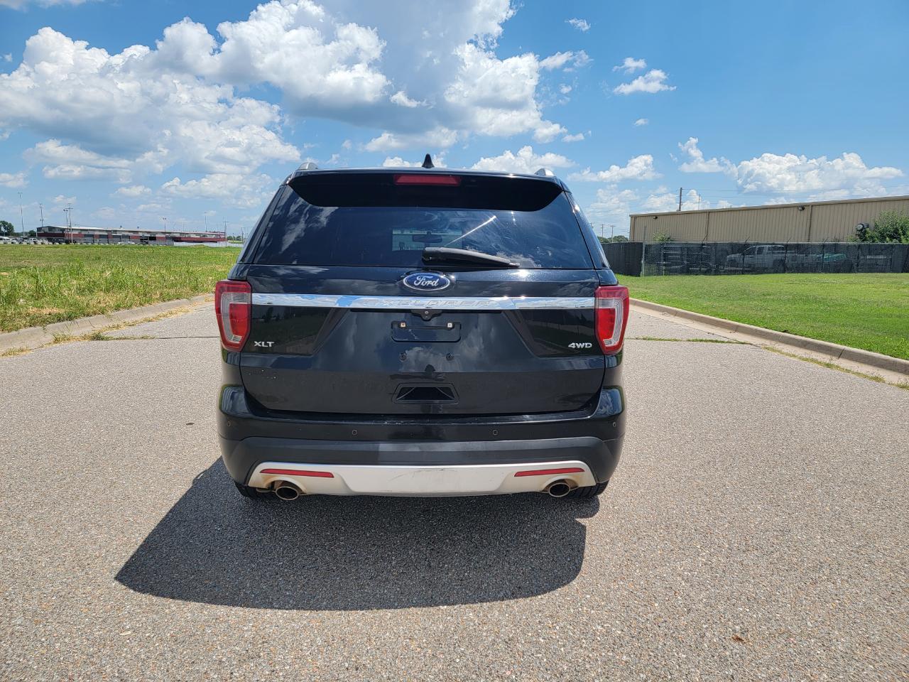 Ford Explorer XLT 4WD 2017