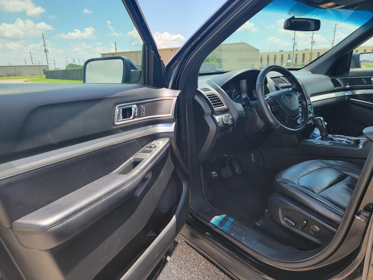 Ford Explorer XLT 4WD 2017