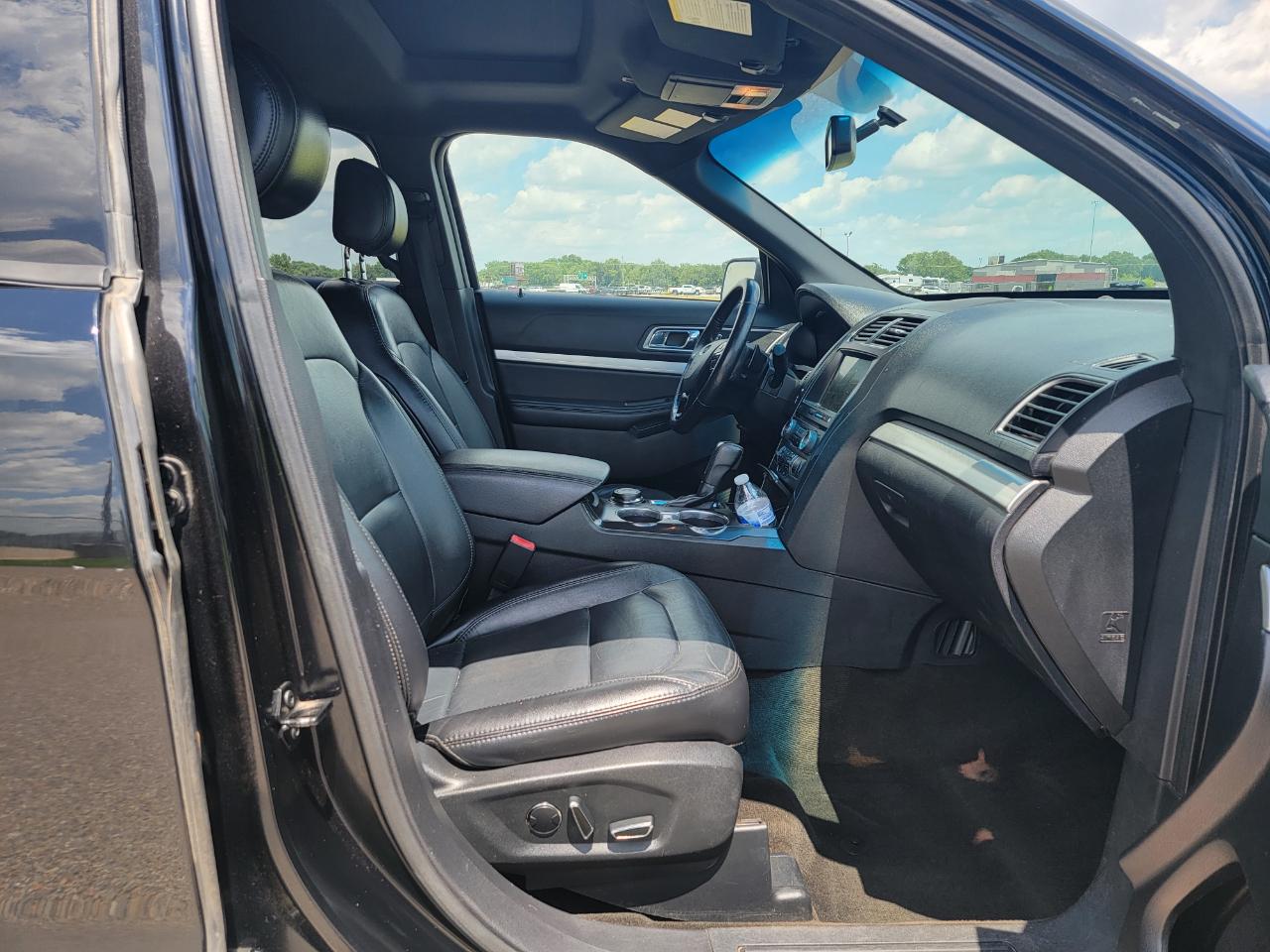 Ford Explorer XLT 4WD 2017