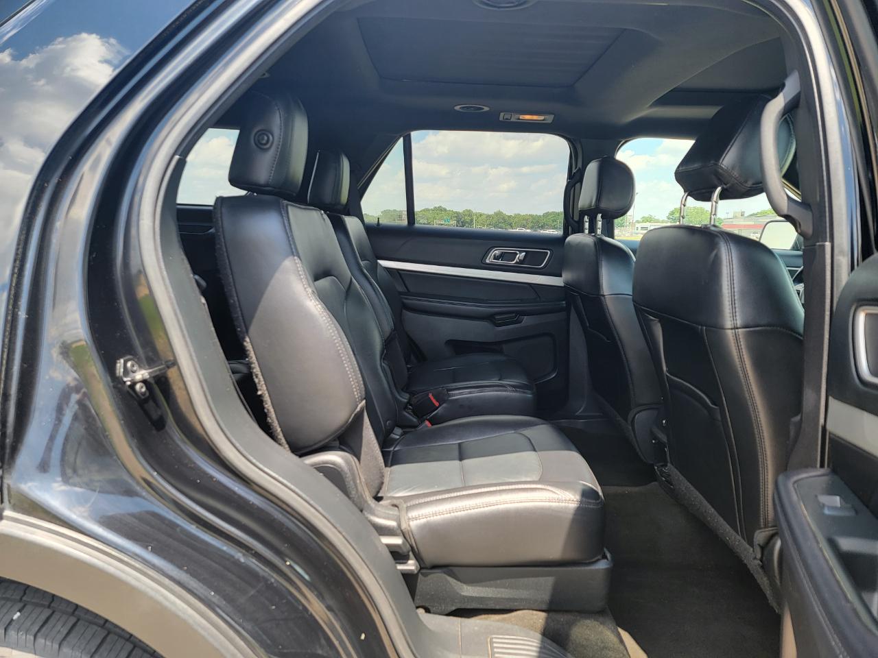 Ford Explorer XLT 4WD 2017