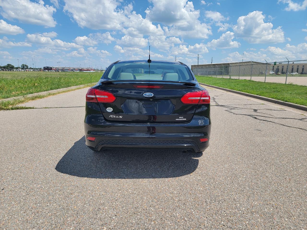 Ford Focus 4dr Sdn SE 2016