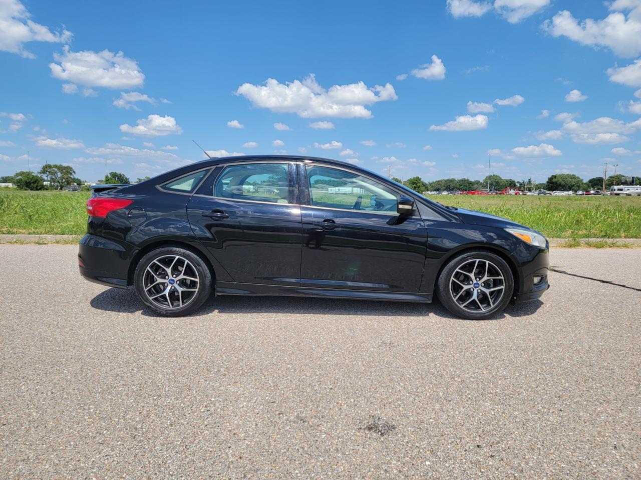 Ford Focus 4dr Sdn SE 2016