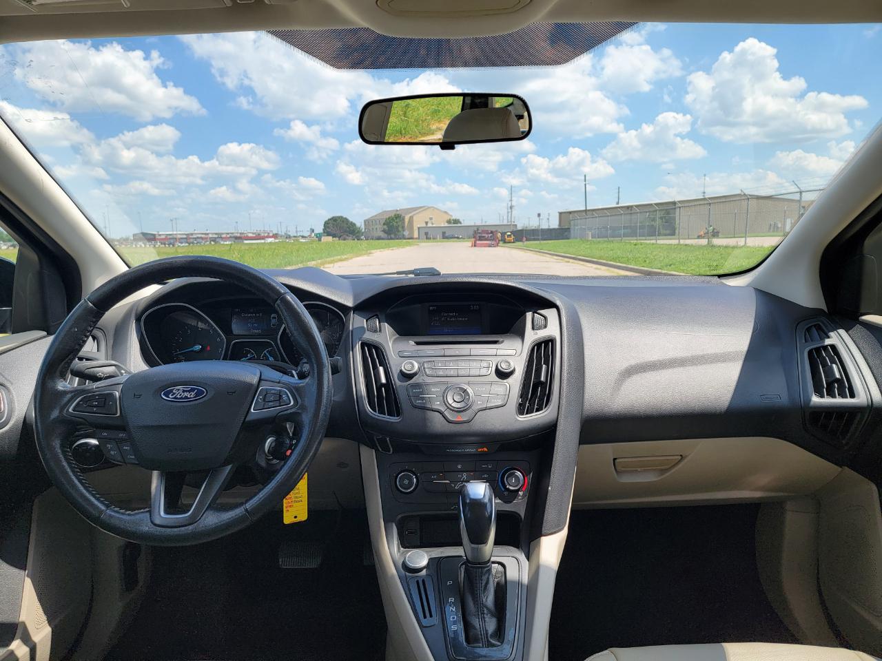 Ford Focus 4dr Sdn SE 2016