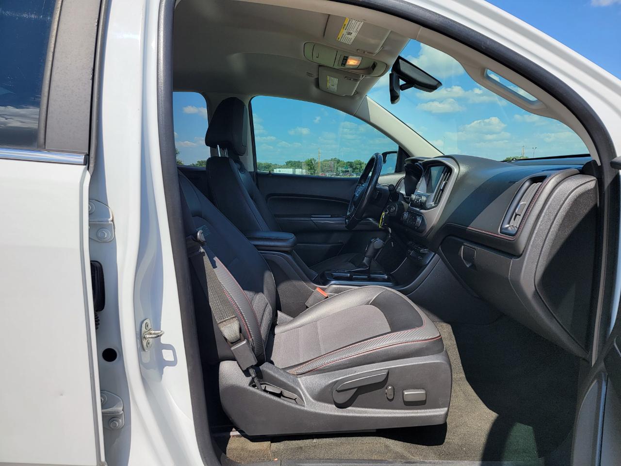 GMC Canyon 4WD Crew Cab 128.3" All Terrain w/Cloth 2018