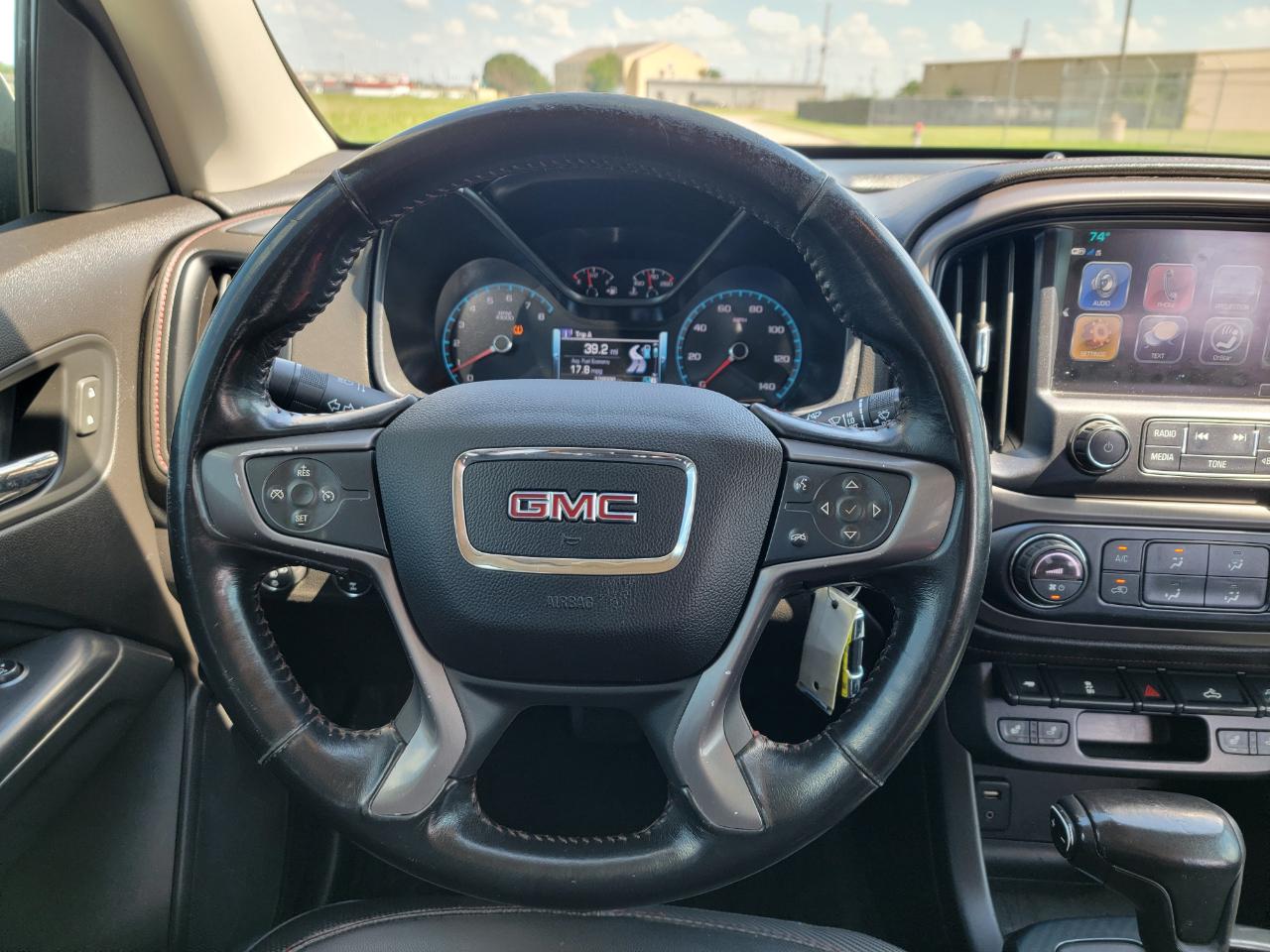 GMC Canyon 4WD Crew Cab 128.3" All Terrain w/Cloth 2018