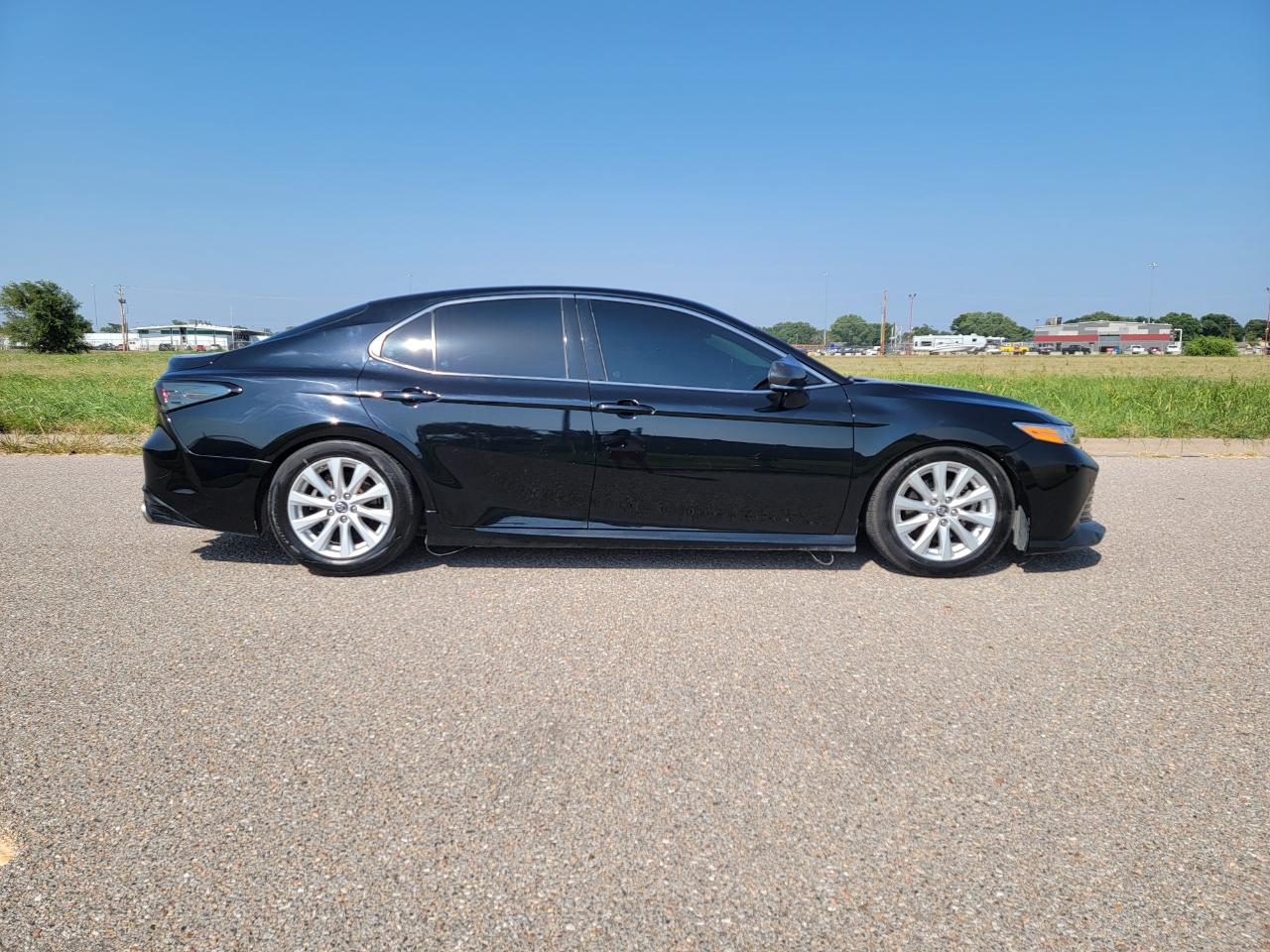 Toyota Camry XLE Auto (Natl) 2018