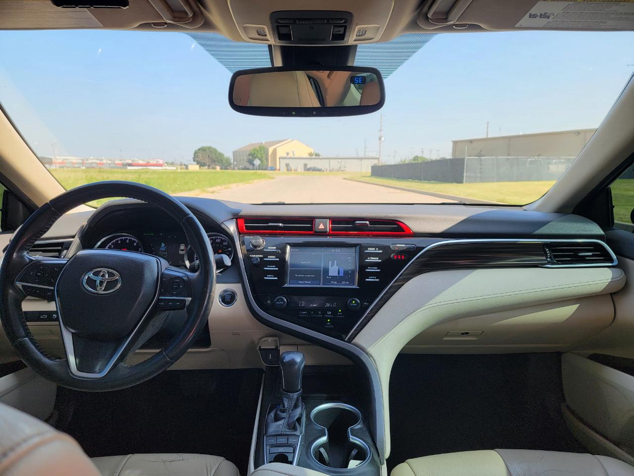 Toyota Camry XLE Auto (Natl) 2018