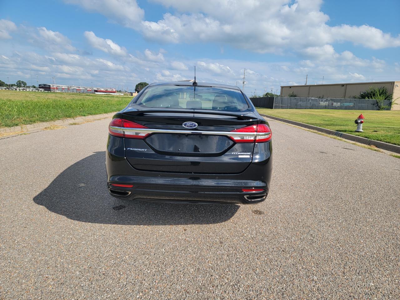 Ford Fusion Titanium FWD 2017