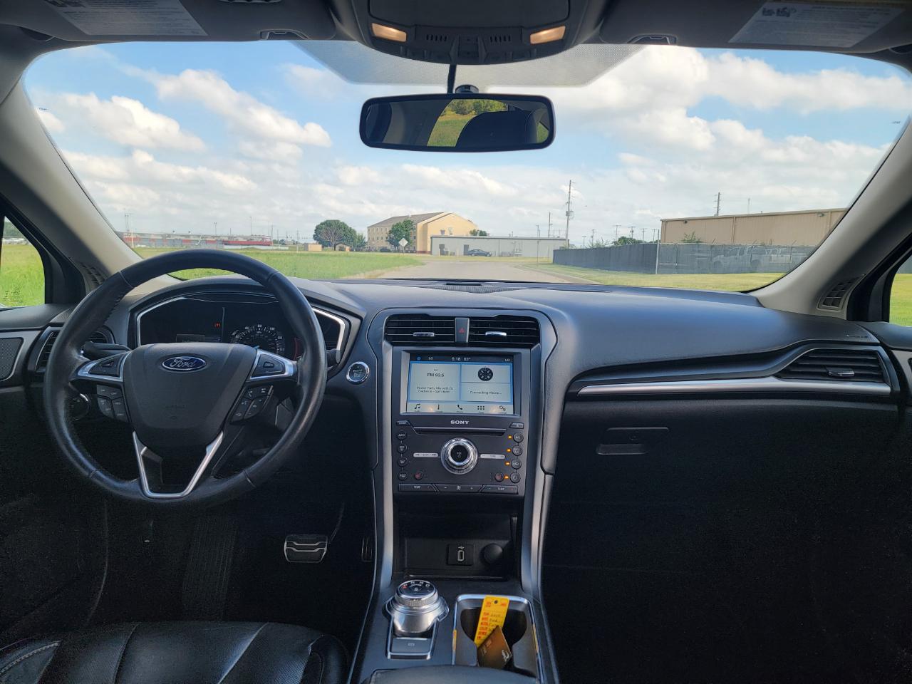 Ford Fusion Titanium FWD 2017