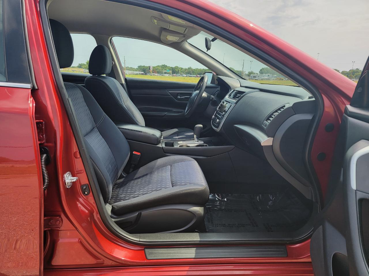 Nissan Altima 2.5 SV Sedan 2017