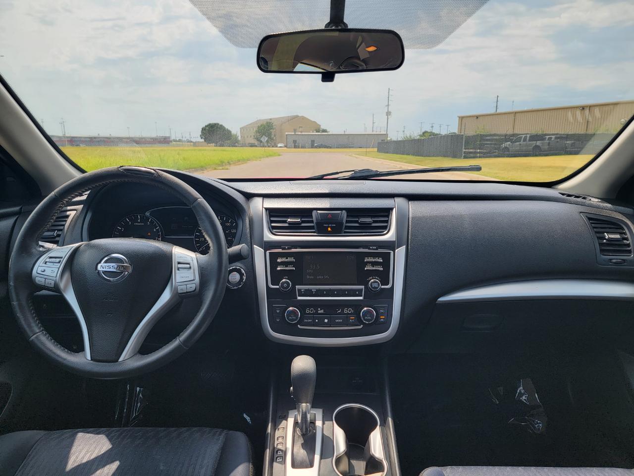 Nissan Altima 2.5 SV Sedan 2017