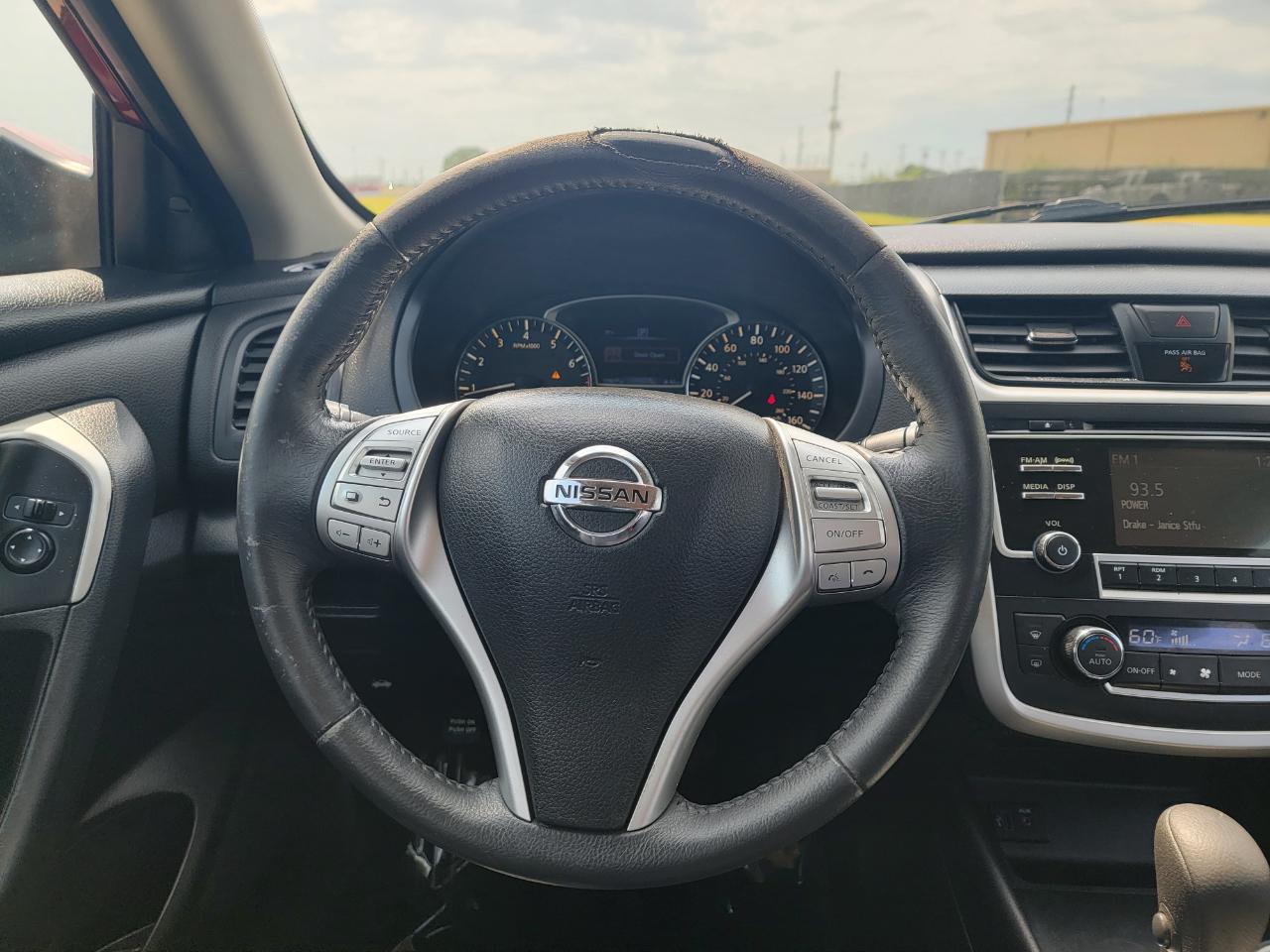 Nissan Altima 2.5 SV Sedan 2017