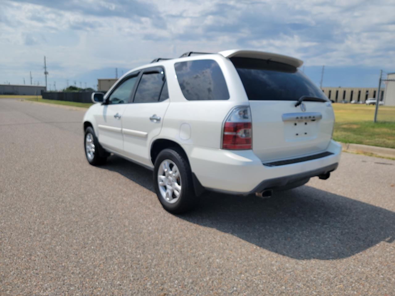 Acura MDX 4dr SUV AT Touring RES w/Navi 2005