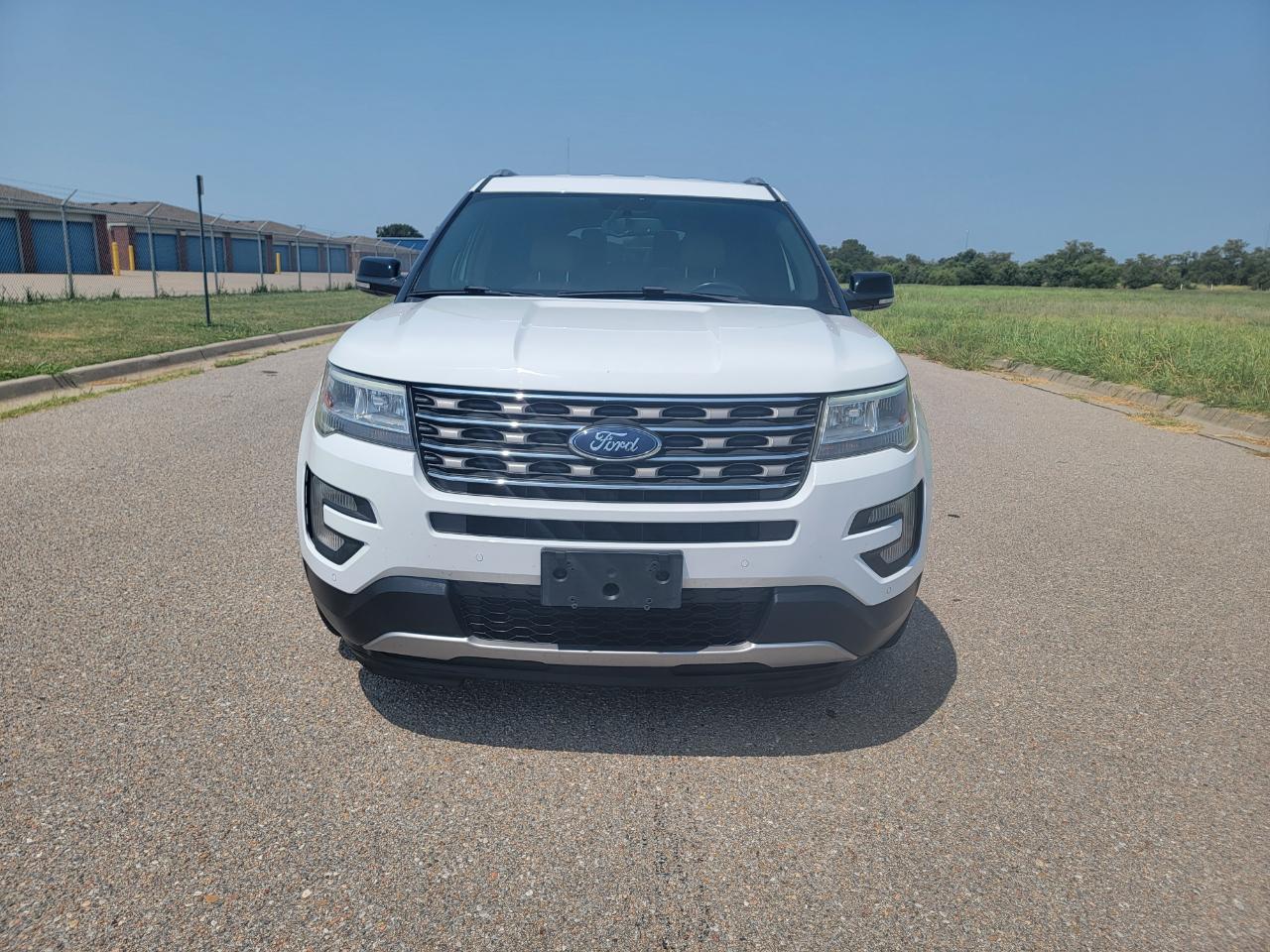 Ford Explorer XLT FWD 2017