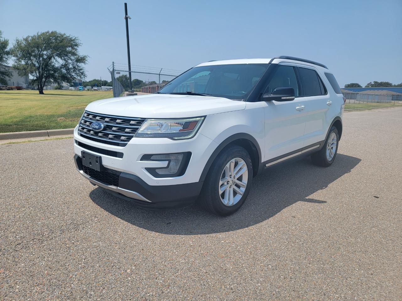 Ford Explorer XLT FWD 2017