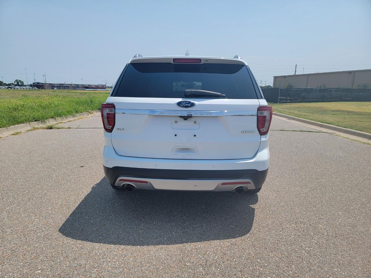 Ford Explorer XLT FWD 2017