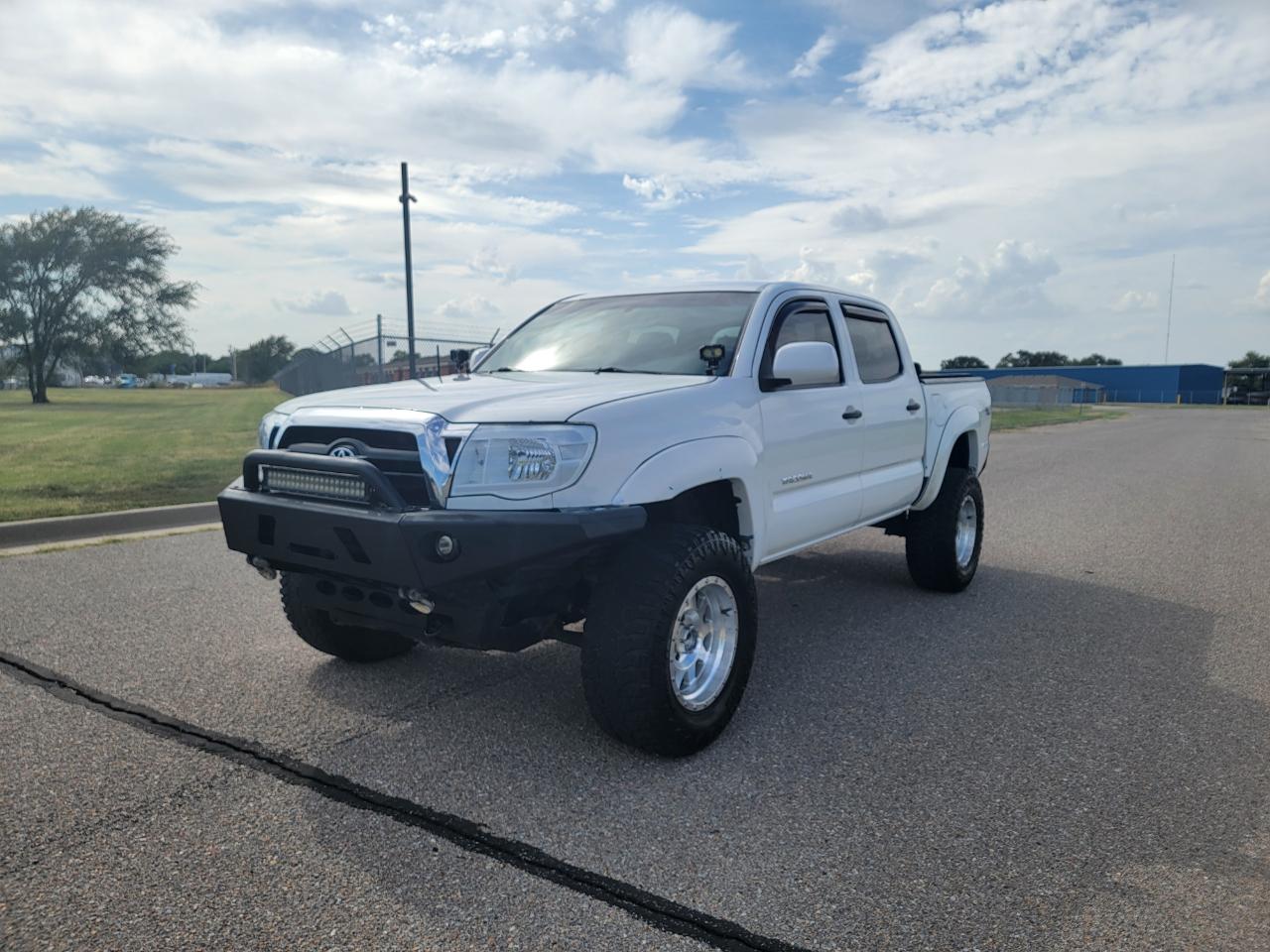 Toyota Tacoma 4WD Dbl V6 MT (Natl) 2008