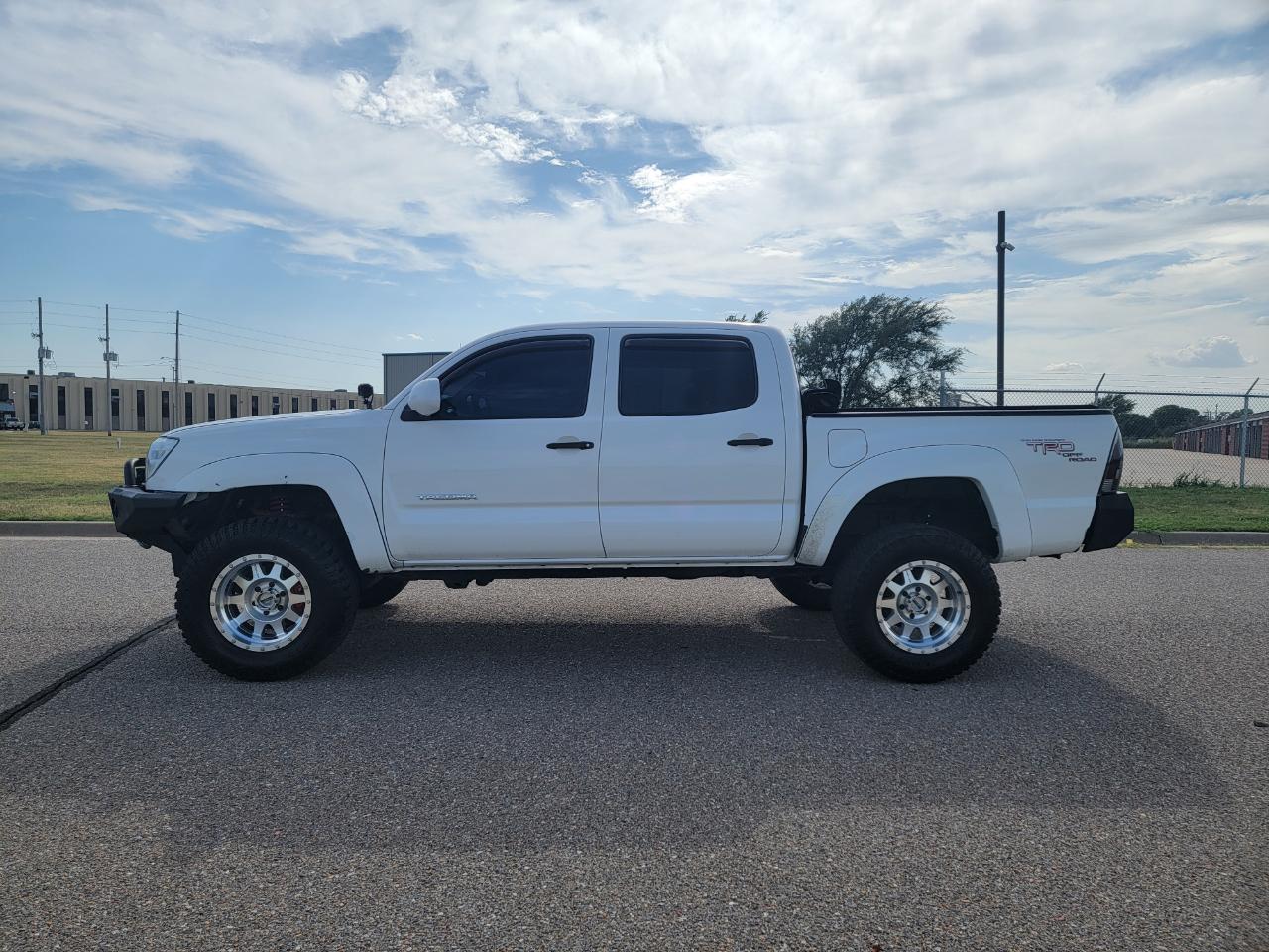Toyota Tacoma 4WD Dbl V6 MT (Natl) 2008