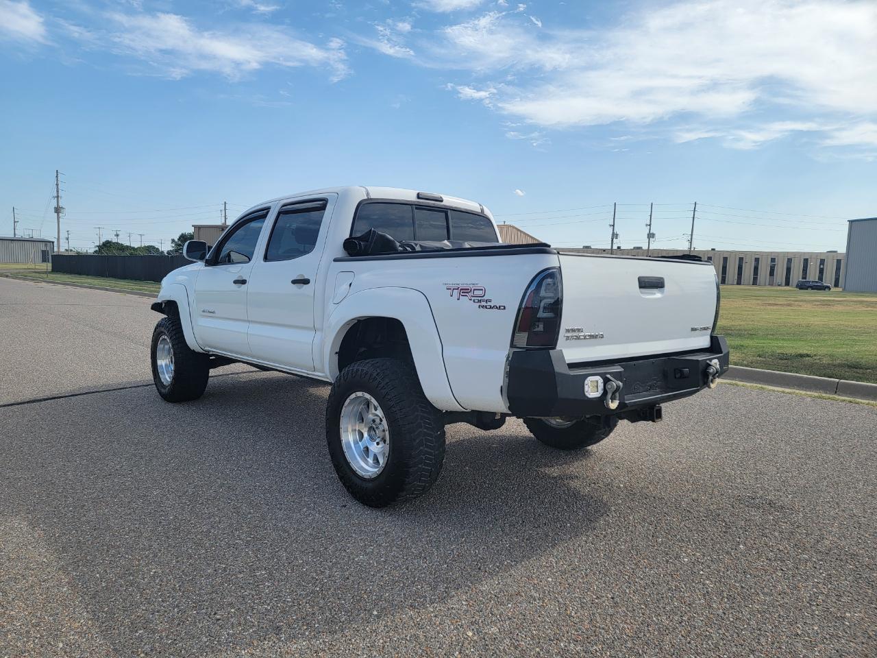 Toyota Tacoma 4WD Dbl V6 MT (Natl) 2008