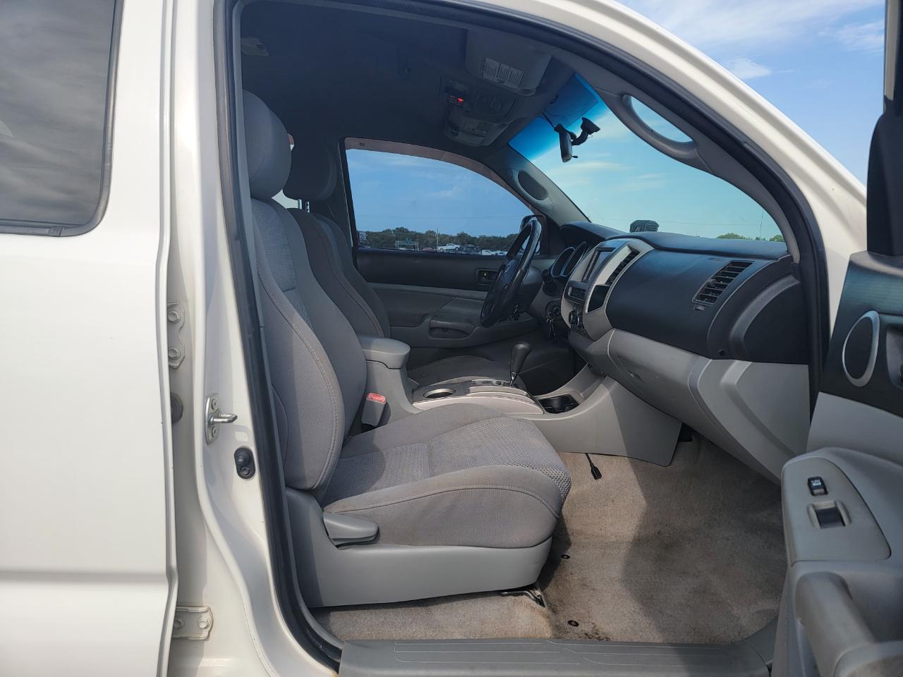 Toyota Tacoma 4WD Dbl V6 MT (Natl) 2008
