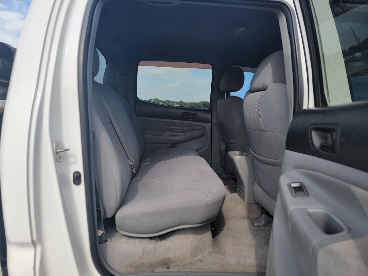 Toyota Tacoma 4WD Dbl V6 MT (Natl) 2008