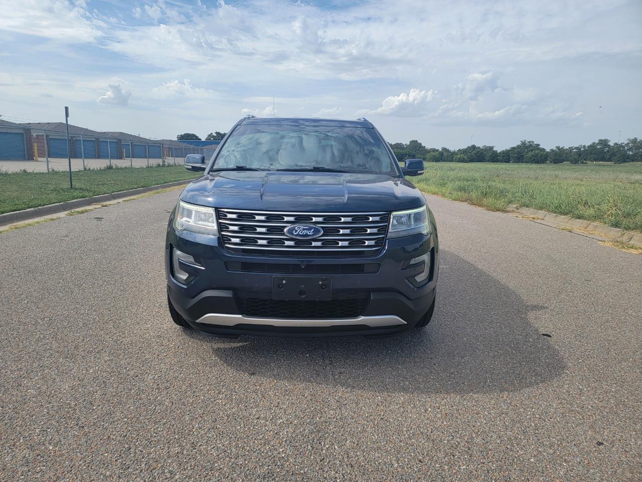 Ford Explorer Limited FWD 2017