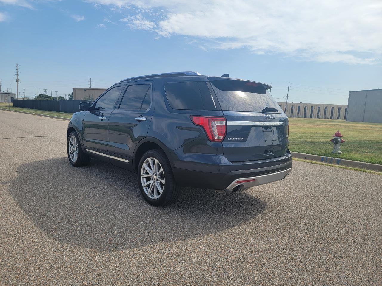 Ford Explorer Limited FWD 2017