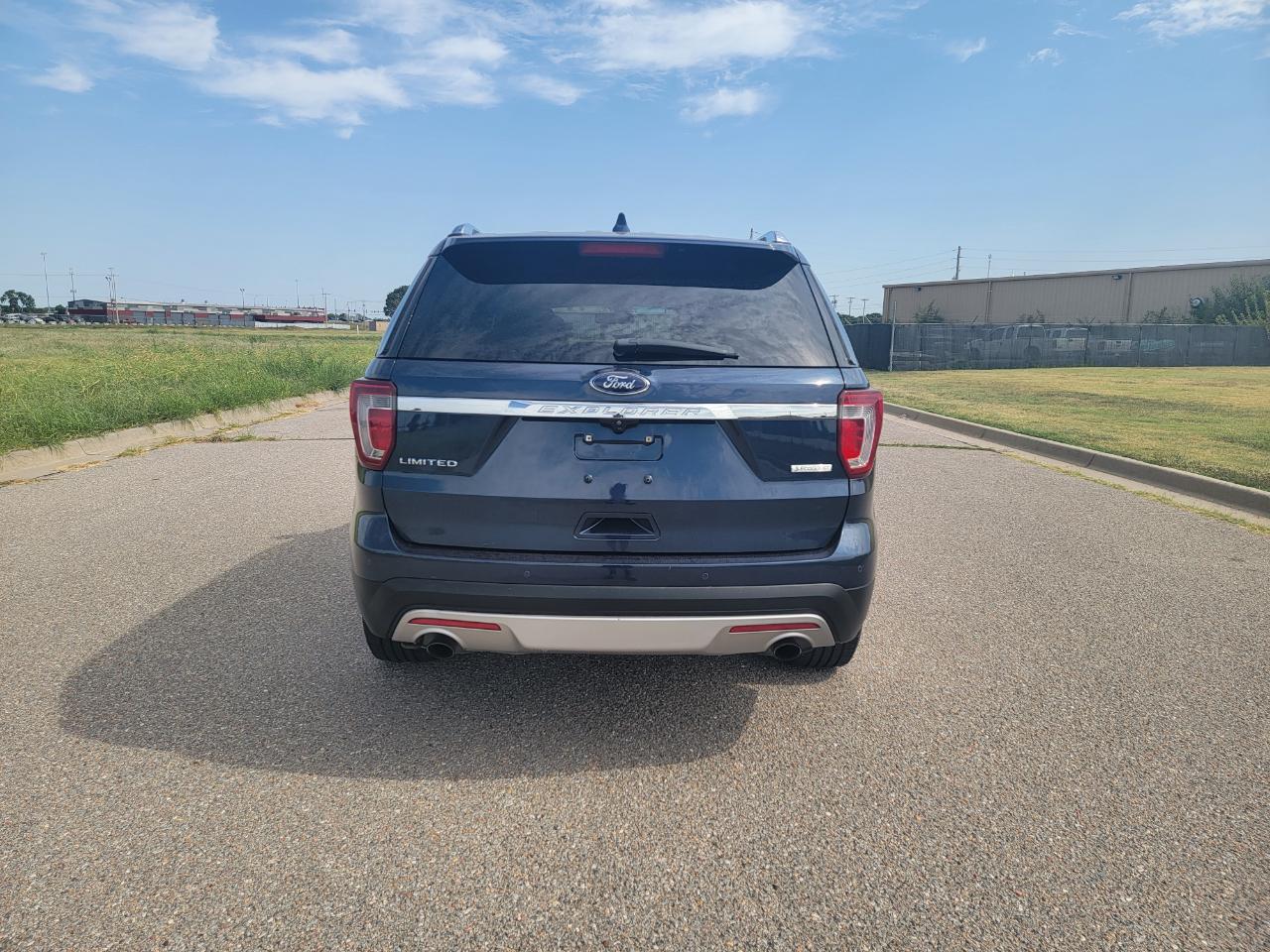 Ford Explorer Limited FWD 2017
