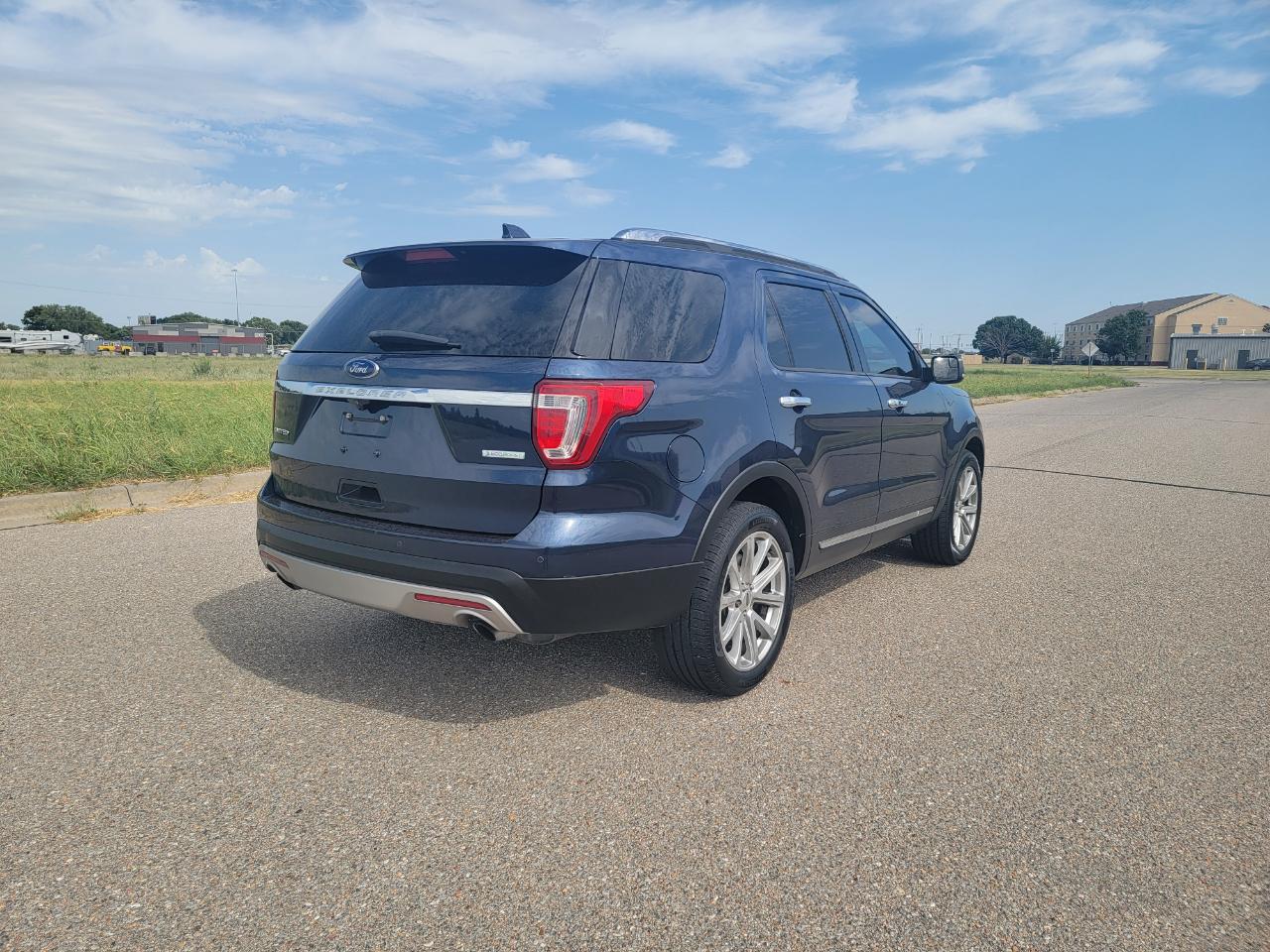 Ford Explorer Limited FWD 2017
