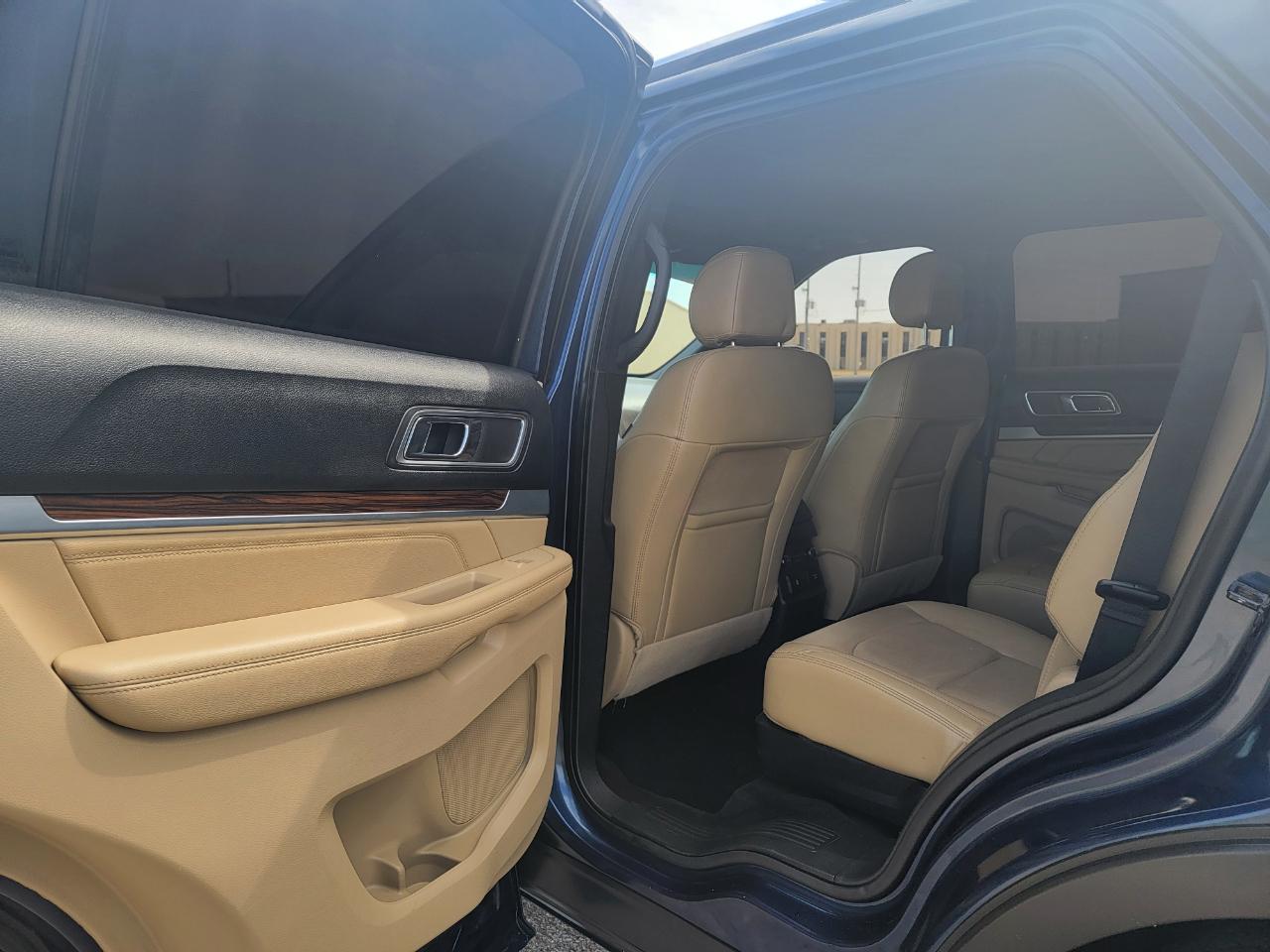 Ford Explorer Limited FWD 2017