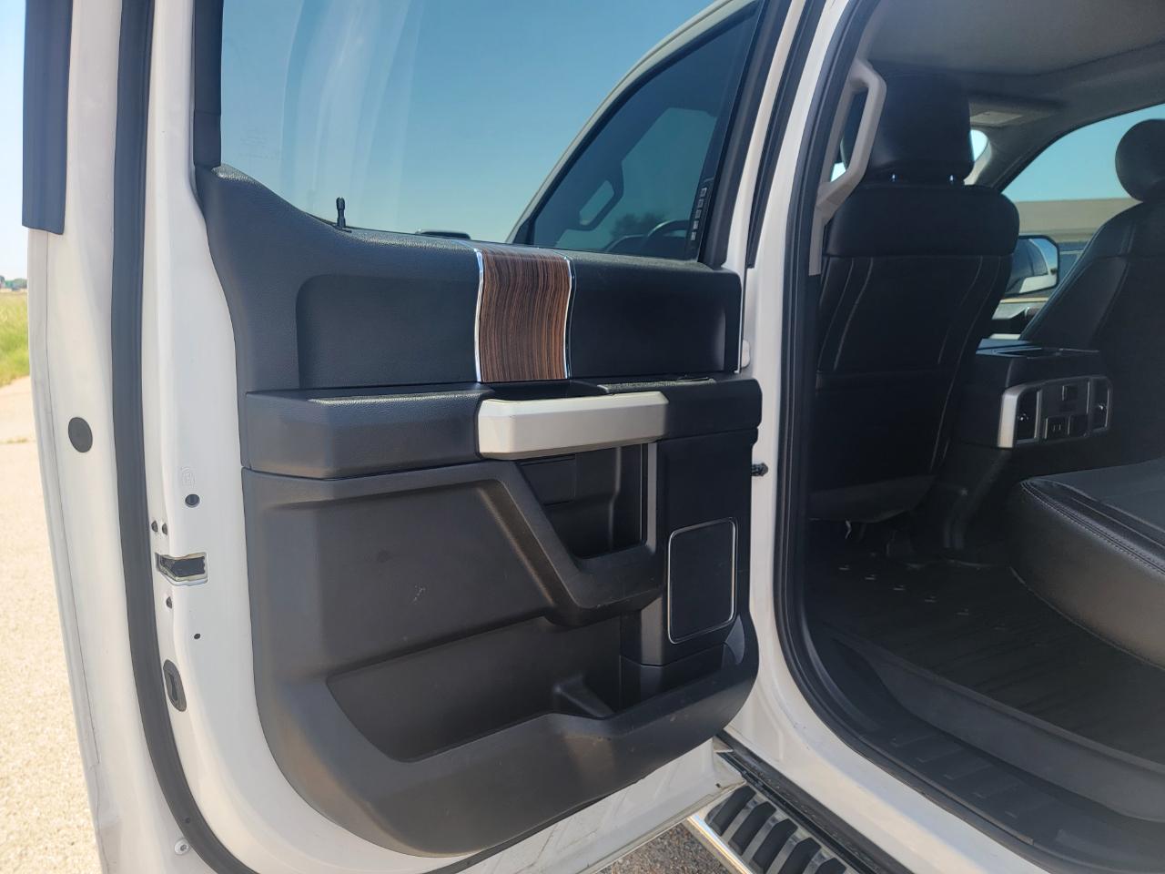 Ford F-150 King Ranch 4WD SuperCrew 5.5' Box 2017