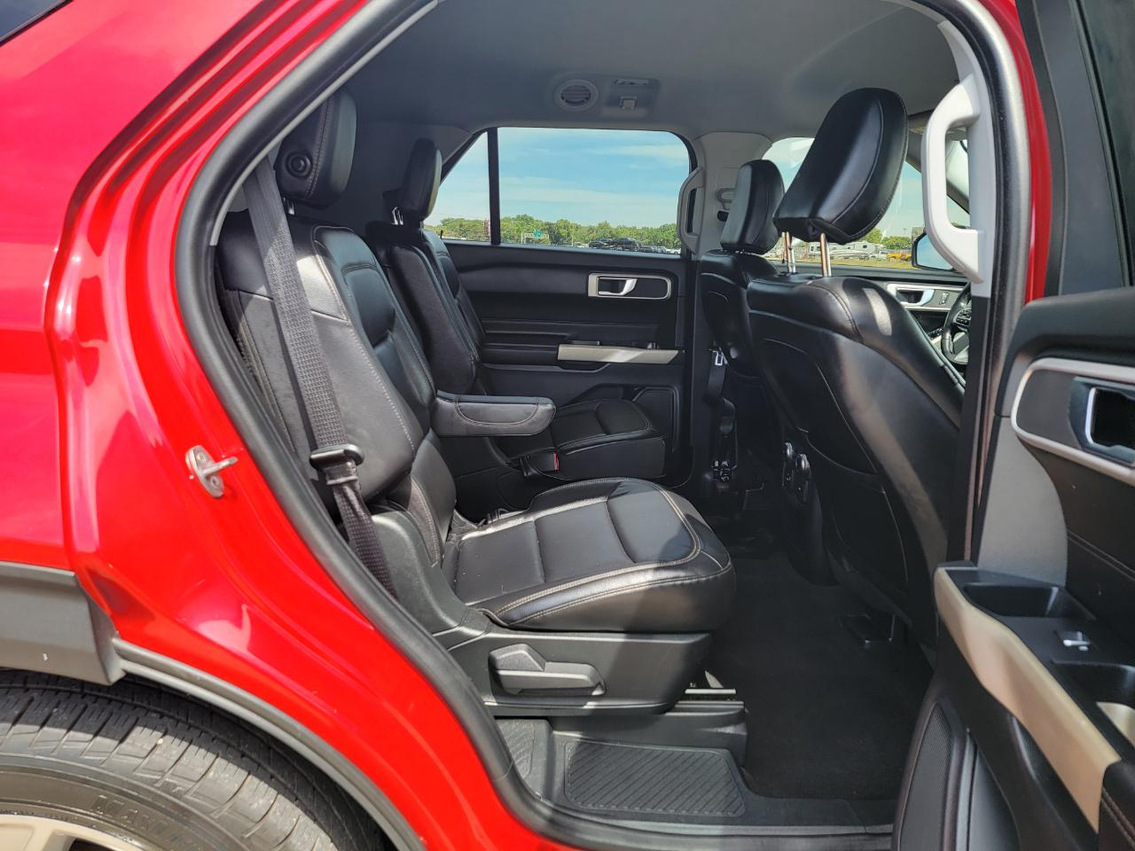 Ford Explorer XLT RWD 2020