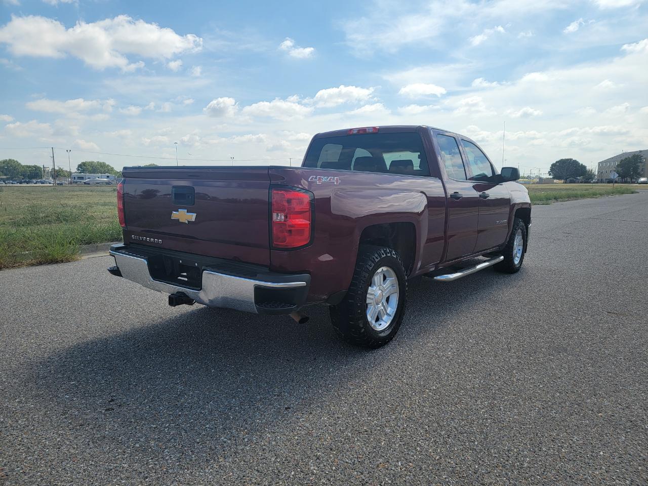 Chevrolet Silverado 1500 4WD Double Cab 143.5" LS 2015