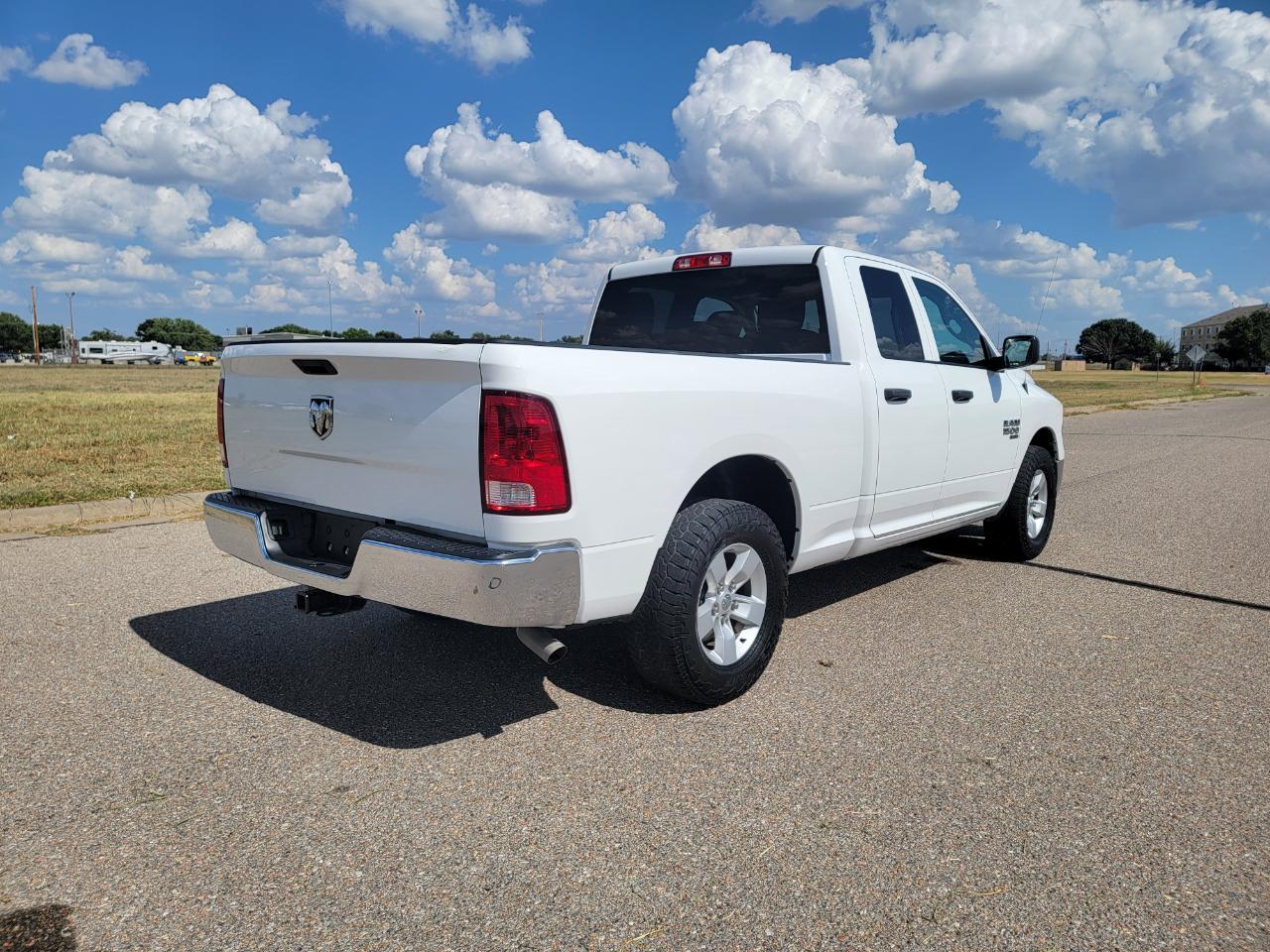 RAM 1500 Classic Tradesman 4x2 Quad Cab 6'4" Box 2020