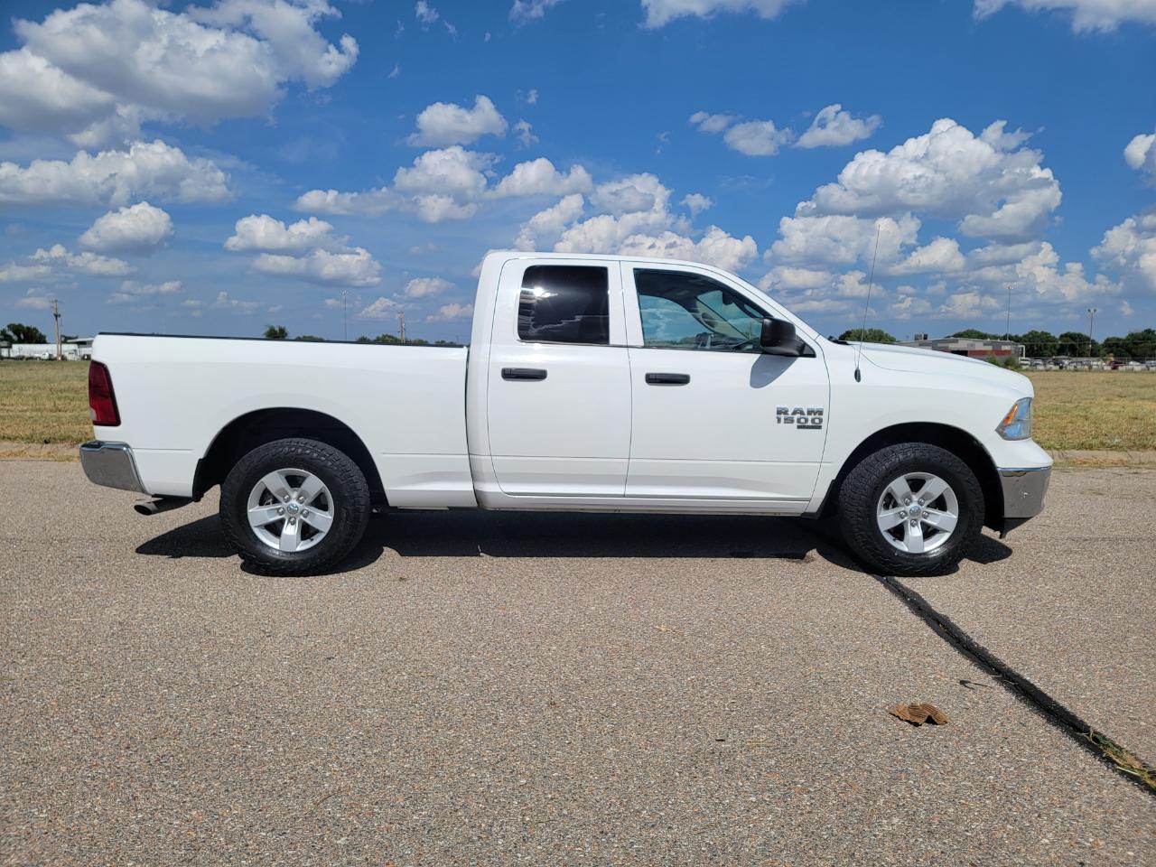 RAM 1500 Classic Tradesman 4x2 Quad Cab 6'4" Box 2020
