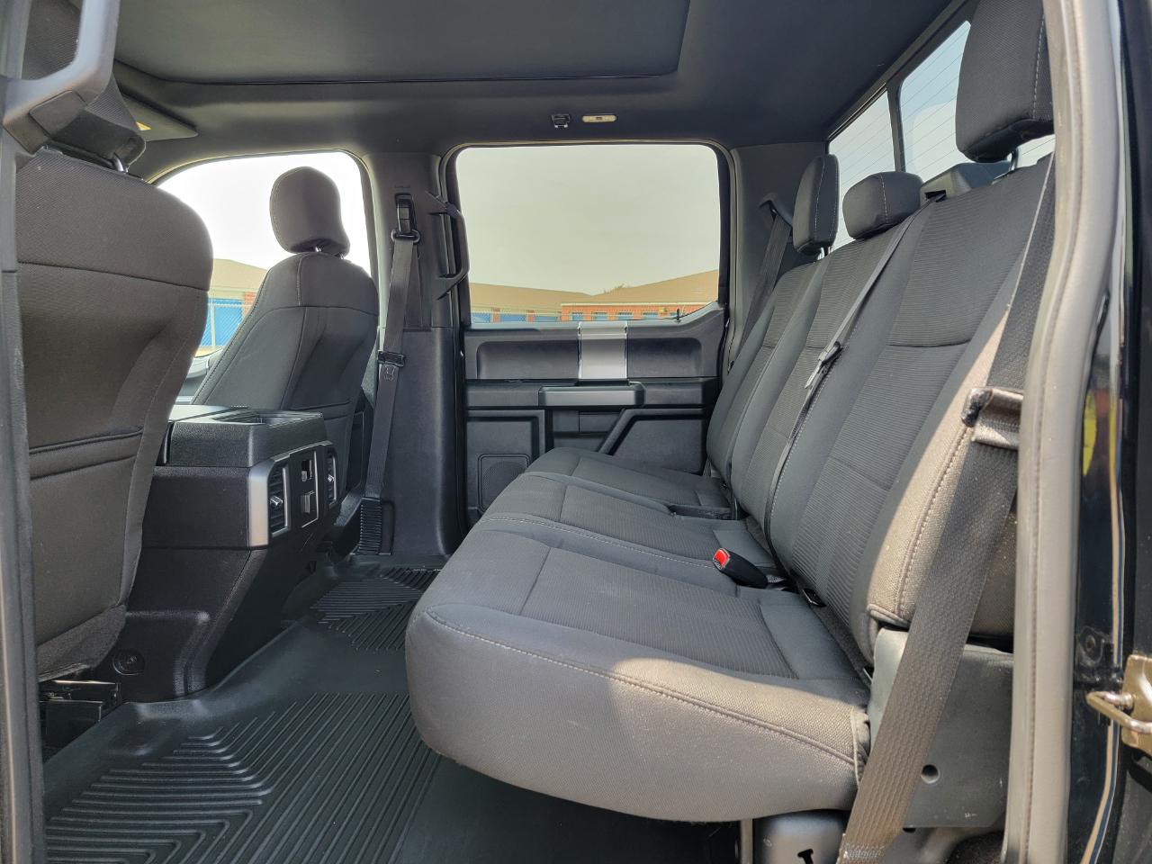 Ford F-150 4WD SuperCrew 145" Lariat 2016