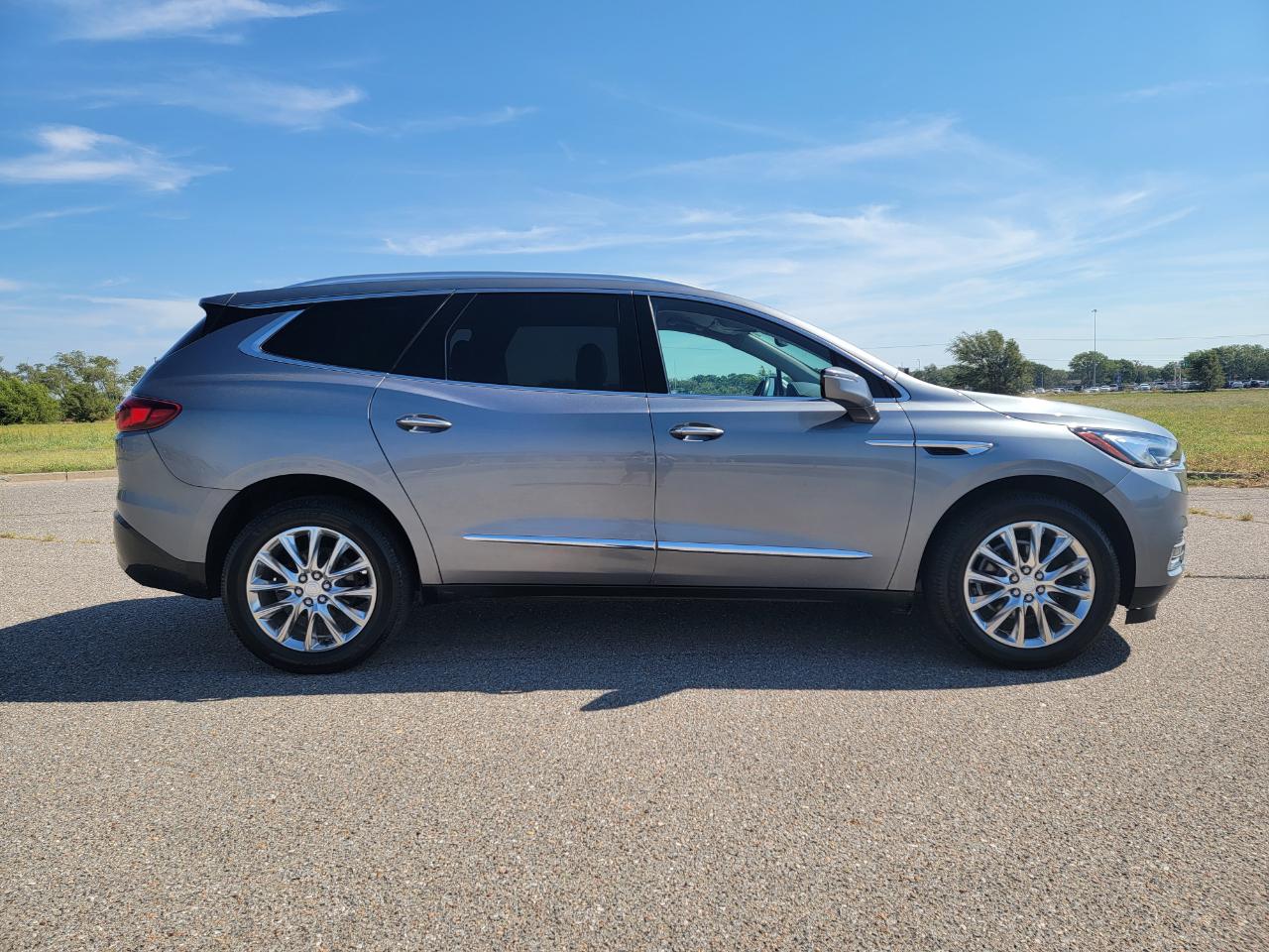 Buick Enclave AWD 4dr Essence 2021